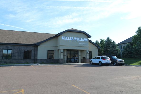 Heather Ridge Office Park: 6330 S Western Ave, Sioux Falls, SD 57108